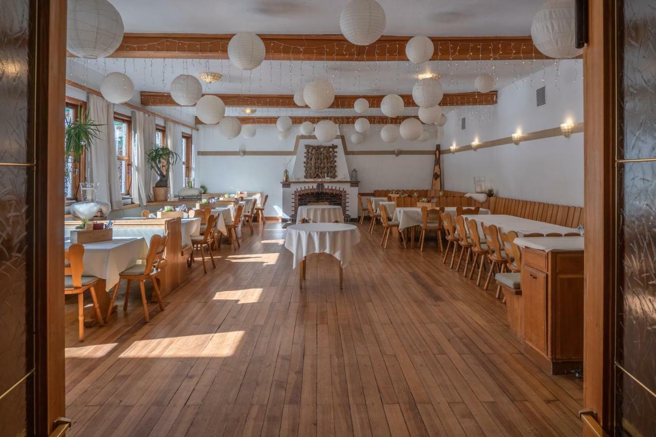Hotel Restaurant Alatsee Füssen Buitenkant foto