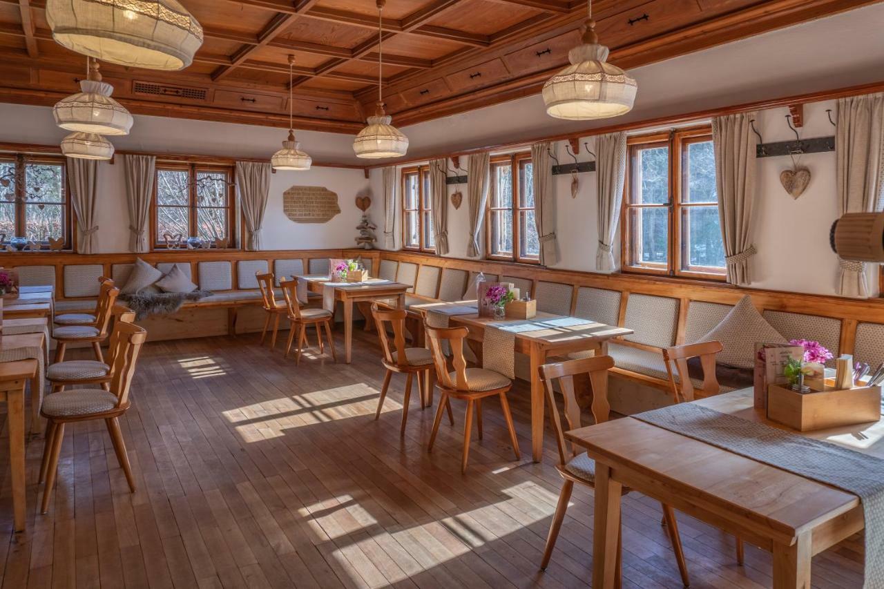 Hotel Restaurant Alatsee Füssen Buitenkant foto